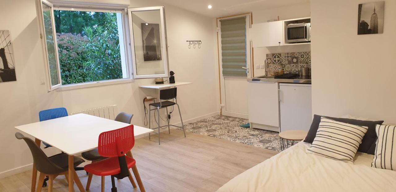Adorable Studio 25M² Tres Calme Avec Parking Marseilles Exterior foto