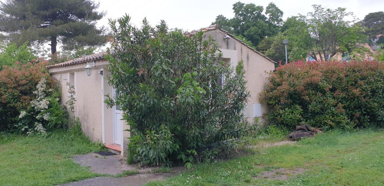Adorable Studio 25M² Tres Calme Avec Parking Marseilles Exterior foto